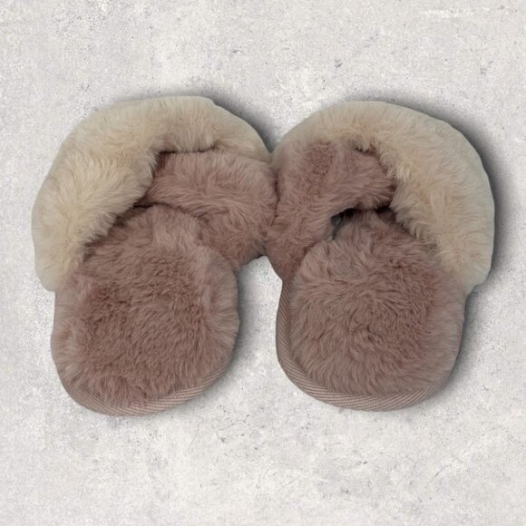 NEW Nordstrom Faux Fur Plush Slippers Pink Criss Cross Size Small Two Toned Shoe - Picture 8 of 13